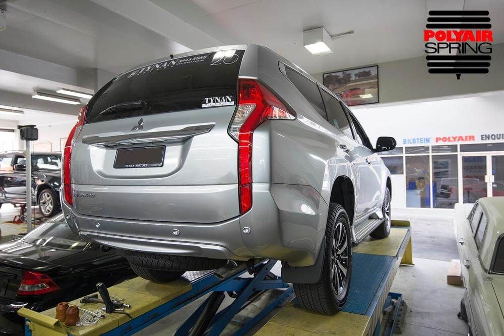 Polyair Red Series Airbag Kit for Mitsubishi Pajero Sport Pajero 4WD